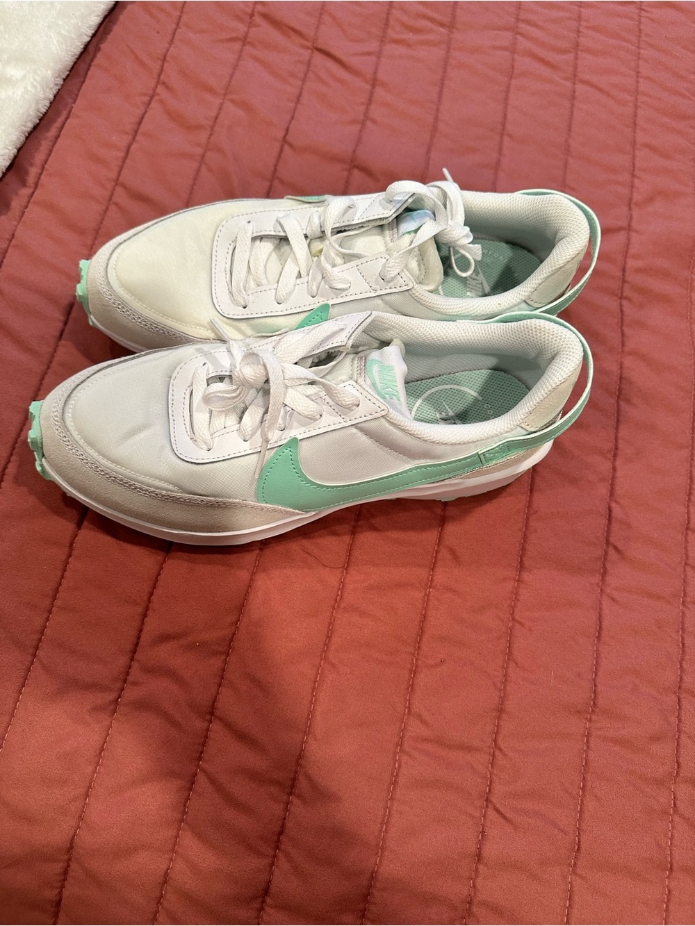 Nike Women's White Sneakers with Mint Green Swoosh